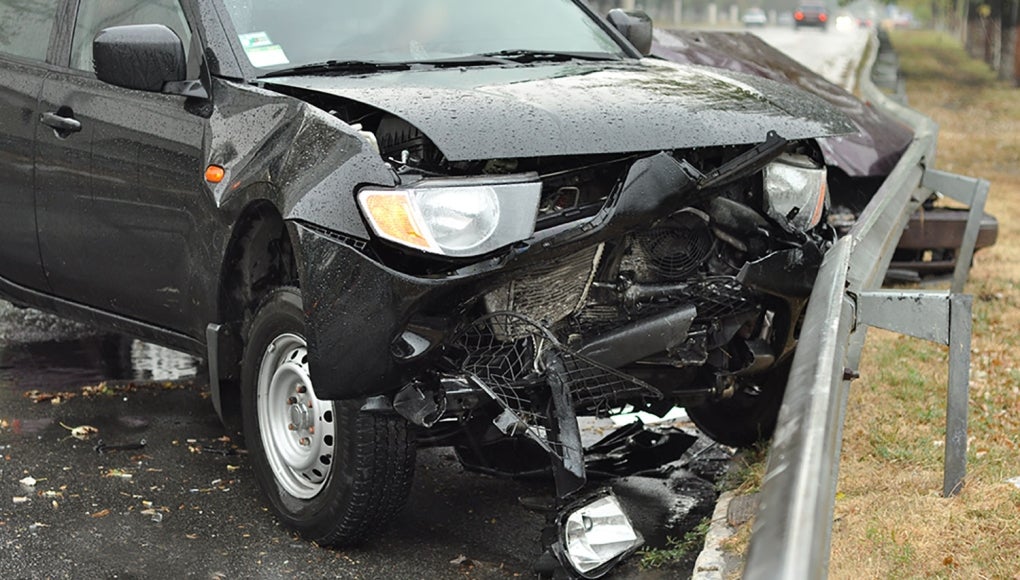 Car crashed in guardrail